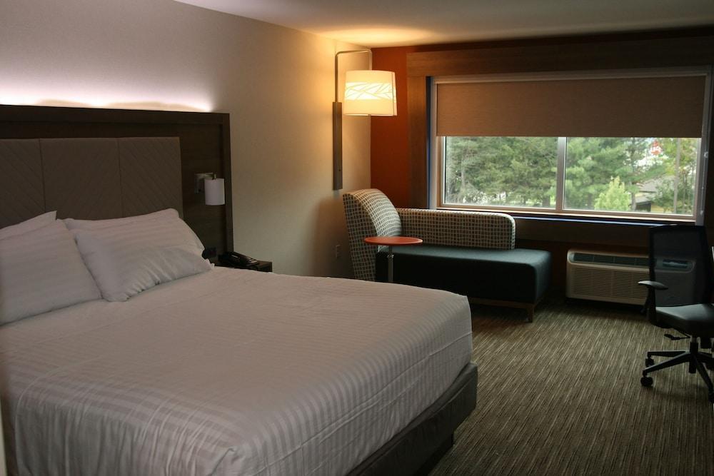Express & By Ihg Hotel 2*