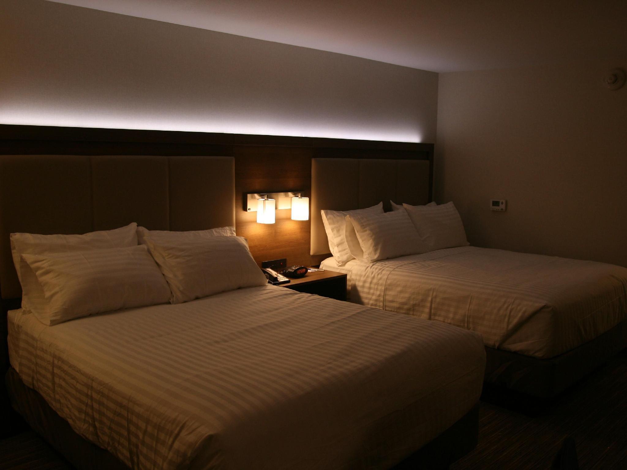 Hotel Express & By Ihg