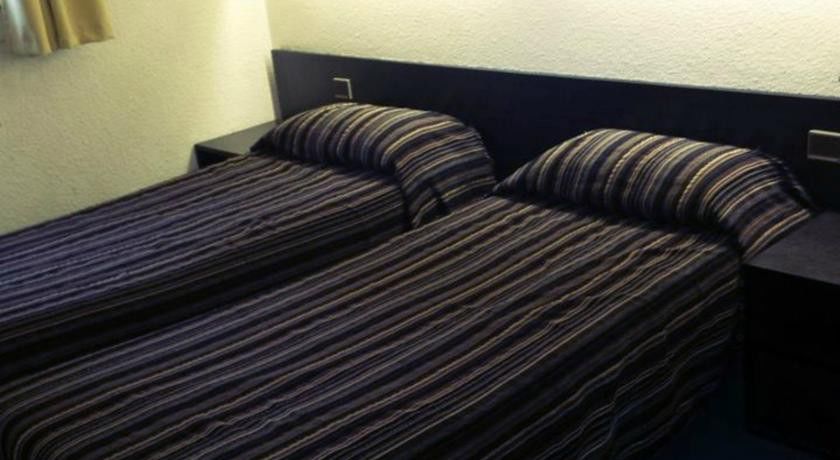 Hotel Express & By Ihg 2*