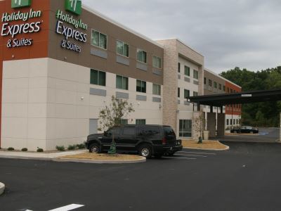 Hotel Express & By Ihg 2*