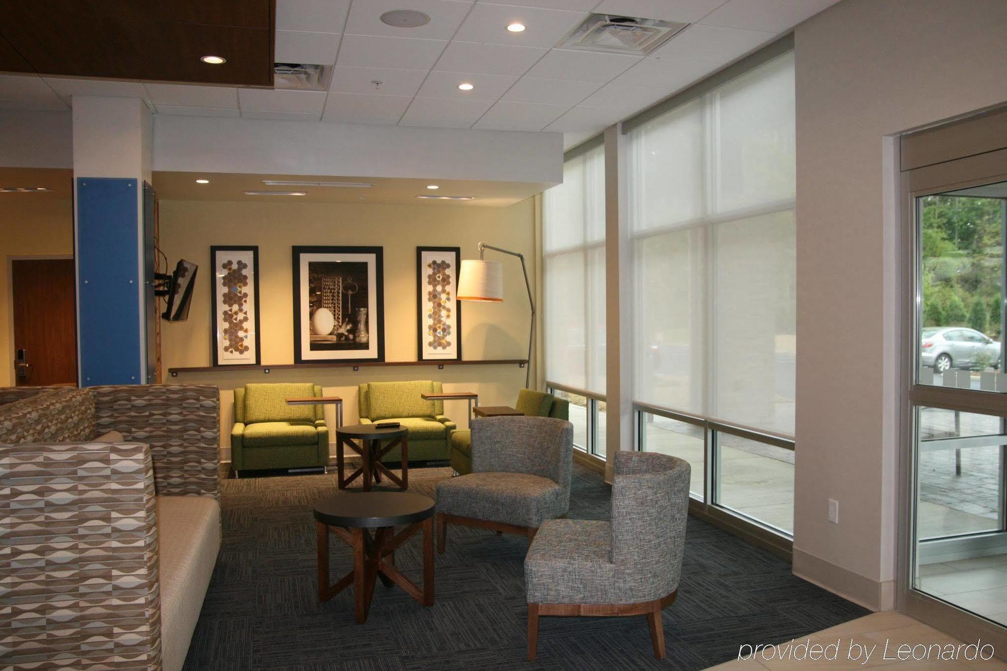 Hotel Express & By Ihg 2*